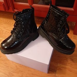 New Black patent girls platform boots